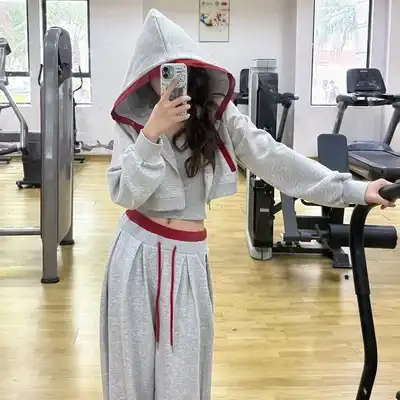 程彤
